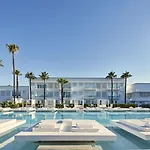 Station touristique So White 4*