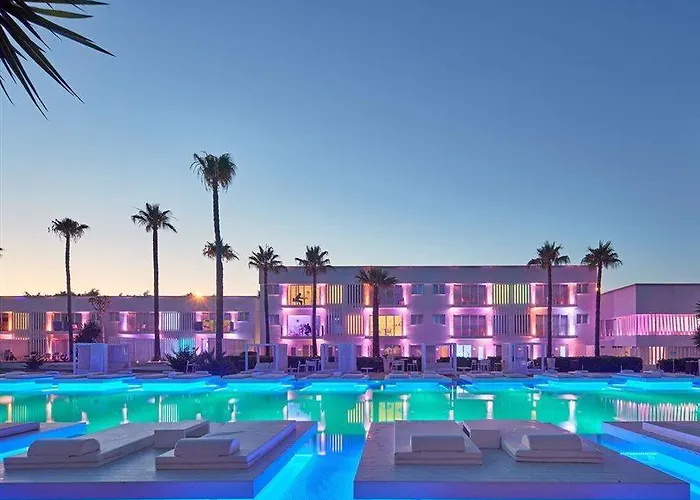 So White Айя-Напа