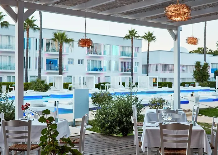 So White Курортный комплекс Айя-Напа