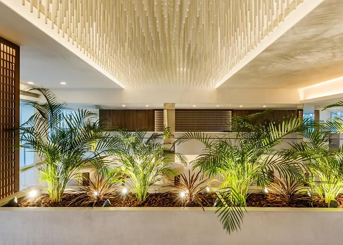 Курортный комплекс So White 4*