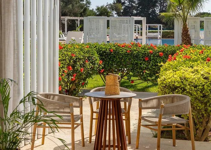 So White 4* Айя-Напа