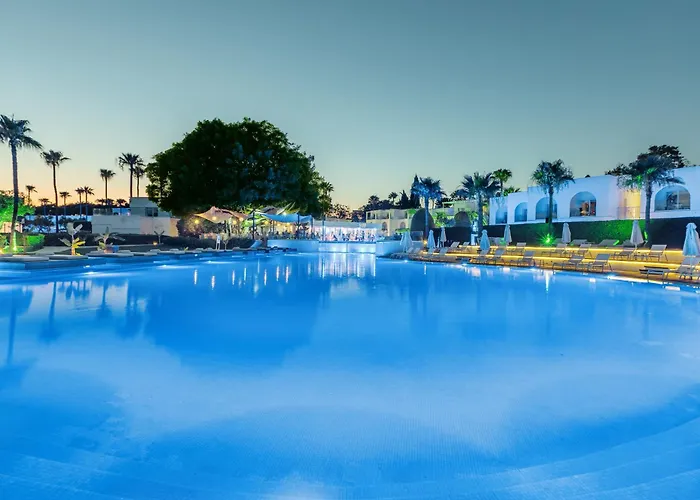 So White Курортный комплекс