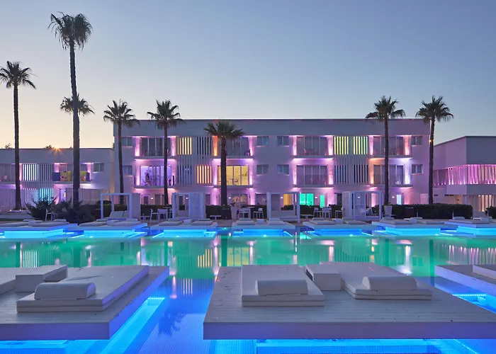 So White Айя-Напа