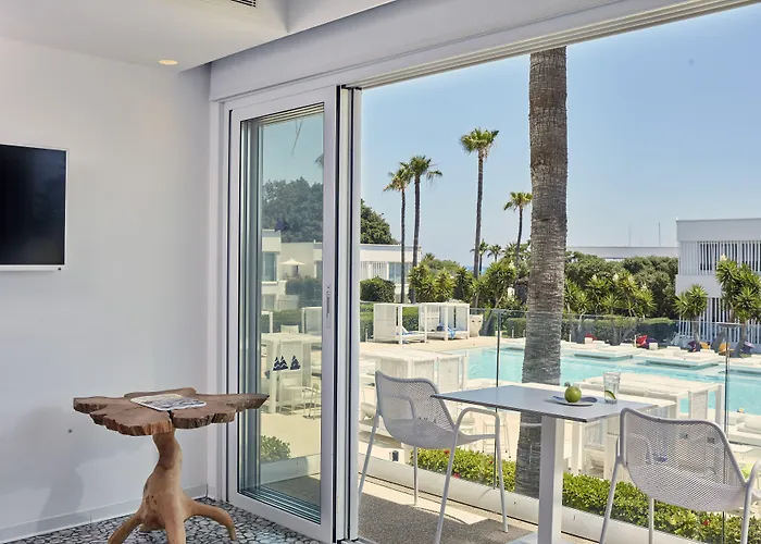 So White Station touristique 4*