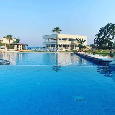 So White Resort