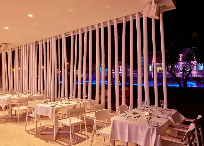 Resort So White Ayia Napa