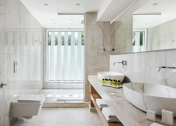 So White 4* Ayia Napa